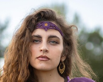 Purple Macramé Gemstone Tiara || Hand Woven Cotton Headband Adorned With Semi Preciouse Stone Cabochon || Elven Forehead Jewelry