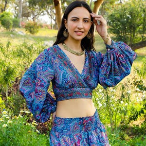 Blue Boho Crop Top To Tie In The Back || Top With Puffy Sleeves And Open Back || Women's Summer With Paisley Print