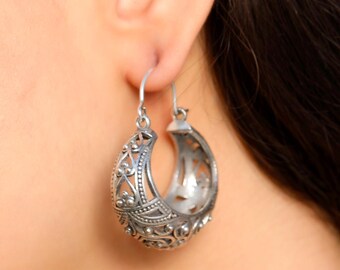 Thick  Baroque Openwork Hoop Earrings Decorated With Oriental Floral Patterns ||  Bohemian Oval Brass Hoops Inspired By Medieval Jewels
