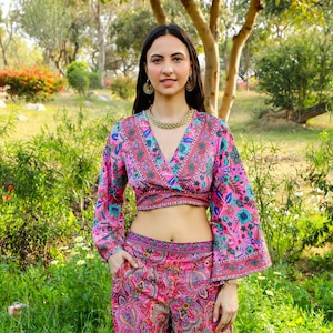 Pink Boho Crop Top To Tie In The Back || Crop Top With Flared Sleeves And Open Back || Women&#39;s Summer  Floral Print Top