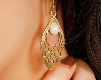 Ethnic Dangle Earrings Adorned With Floral Patterns and Semi Preciouse Stone || Boho Openwork Brass Earrings With Drop Shape Natural Stones