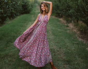 Boho Neckholder Kleid || Blumendruck Langes Kleid || Buntes Fließendes Kleid || Leichtes Sommerkleid One Size || Rückenfreies Ethno Kleid