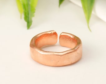 Copper Unisex Wide  Ring || Open Hammered Gender Free Band Ring || Minimalist Adjustable Brass Ring