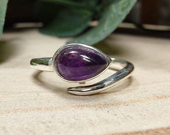 Adjustable Minimalist Brass Wrap Ring  Adorn With A Drop Shape Natural Gemstone || Everyday Modern  Stone Ring
