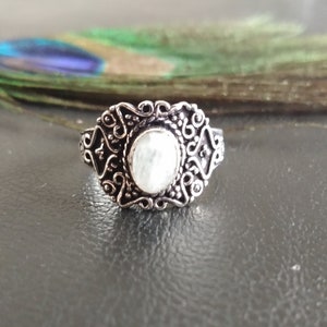Adjustable Ring Inspired By Renaissance Jewelry || Bohemian Chic Ring With Semi Precious Stone || Ethnic Ring With Genuine Stone