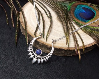 Half Moon Ethnic Necklace || Bohemian Crescent Shaped Pendant Necklace ||  Thin Tribal Pendant Necklace with Stone