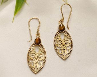 Oriental Open Work Brass Earring Adorn With A Drop Shape Semi Preciouse Stone || Ethnic Oval Shape Earrings With Natural Stones