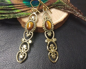 Dangling Ethnic Earrings || Bohemian Chic Silver Gem Stone Earrings