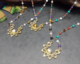 Collier Bohème Chic Pendentif Doré || Collier Ethnique Pierres Naturelles || Bijoux Ethniques || Bijoux Bohème Chic ||  Pendentif Boho Doré
