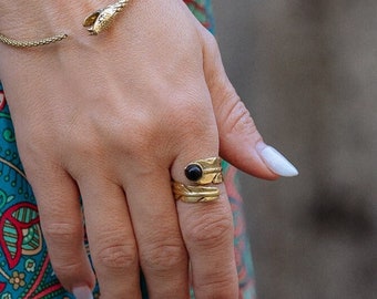 Adjustable Feather Wrap Ring With Semi Precious Stone || Bohemian Ring Symbole Of Peace ||  Ethnic  Angel Plumage Brass Ring