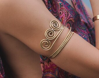 Tribal Upper Arm Bracelet with 3 Brass  Spirals || Ethnic Flexible Arm Bracelet ||  Adjustable Biceps Arm Bracelet ||  Boho Arm Jewelry
