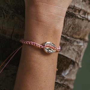 Bohemian Braided Macramé Bracelet With Shell || Adjustable Cowrie Bracelet || Colorful Friendship Bracelet || Handmade Summer Beach Bracelet