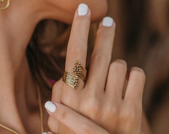 Atypical Handmade  Ring || Minimalist Adjustable Brass Ring || Original Shape Ring ||  Brass Wire Made Ring