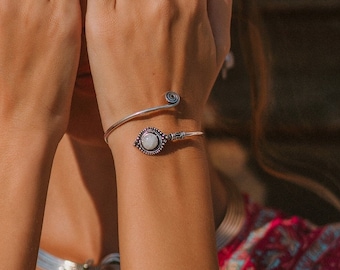 Silver Color Adjustable Bracelet with Semi Precious Stone || Adjustable Ethnic Bracelet with Gemstone || Bohemian Chic Half Open Bangle