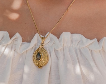 Brass Drop Locket Pendant: Vintage Amulet with Natural Stone