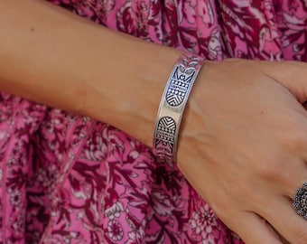 Vintage Inspired Art Deco Style Patterns  Brass Cuff  Bracelet || Engraved Flat Ethnic Bracelet || Unisex Bracelet with Geometric Motifs