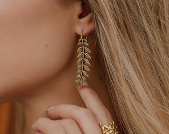 Brass Minimaliste Long Leaf Dangle Earrings || Plant Shape Bohemian Earrings || Botanical Earring Inspired by Mother Nature