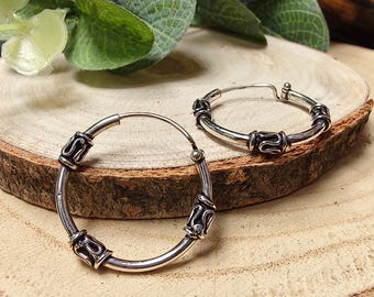 HOOP EARRINGS