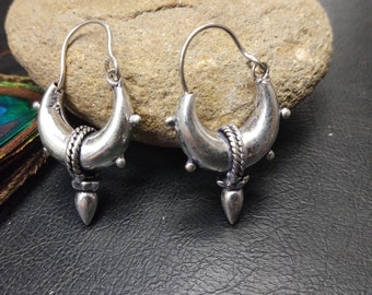 Decorated Silver Color Hoop Earrings || Small Ethnic Hoops With Spike || Women's Silver Color Tribal Earrings