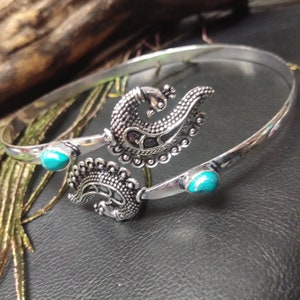 Silver Color Brass Ethnic Arm Bracelet With Semi Precious Stones Brass Arm Bracelet with Peacock Patterns and Gemstones Immitation Turquoise