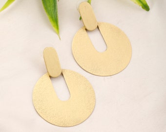 Flat Minimalist Round Earrings || Thin Contemporary Textured Brass Earrings || Modern Simple Earrings