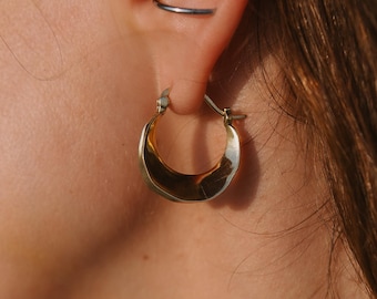 Small  Brass Sleek Hoop Earrings || Small Minimaliste Hoops ||  Timeless Thick Earrings
