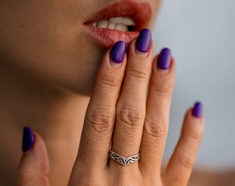 Openwork  Chevron Adjustable Ring || Bohemian Pointed Brass Ring || Celtic Ring Decorated with Arabesque Motifs