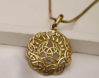 Celtic-Inspired Brass Pendant With interlaced Openwork Patterns || Unisex Medal Adorn With Intricate Antique  Influence Interwined Designs
