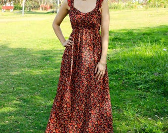 Long Black Bohemian Dress with Ruffled Straps Crossed in the Back || Floral Print Summer Polyester  Maxi Dress