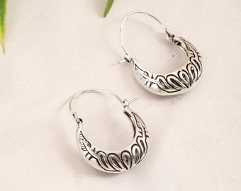 Thick Engraved Earrings || Hoop Earrings Decorated with Engraved Floral Motifs || Ethnic Patterned Earrings