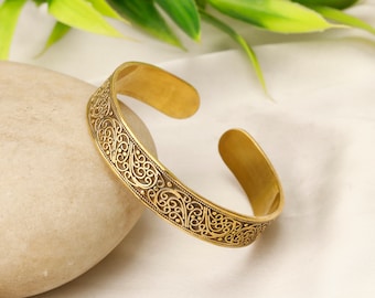 Engraved Ethnic Cuff  Bracelet || Brass Adjustable Medieval Bangle Bracelet || Vintage Floral Motifs Decorated Boho Cuff Bangle