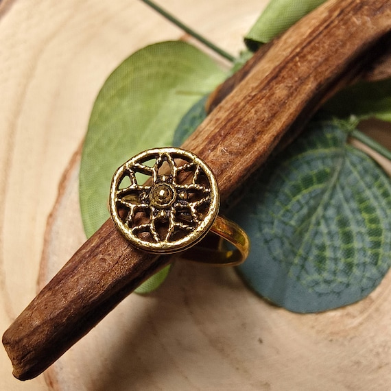 Adjustable Brass Mandala Toe Ring: Boho Ethnic Body Jewelry