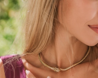 Articulated Serpentine Brass Neck Bangle || Textured Snake Openable Torque Goddess Necklace || Rigid Ouroboros Like  Choker Necklace