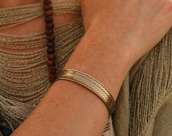 Brass And Copper Engraved Ethnic Cuff  Bracelet ||  Adjustable Bangle Bracelet || Gender Neutral Cuff Bracelet || Decorated Unisex Cuff