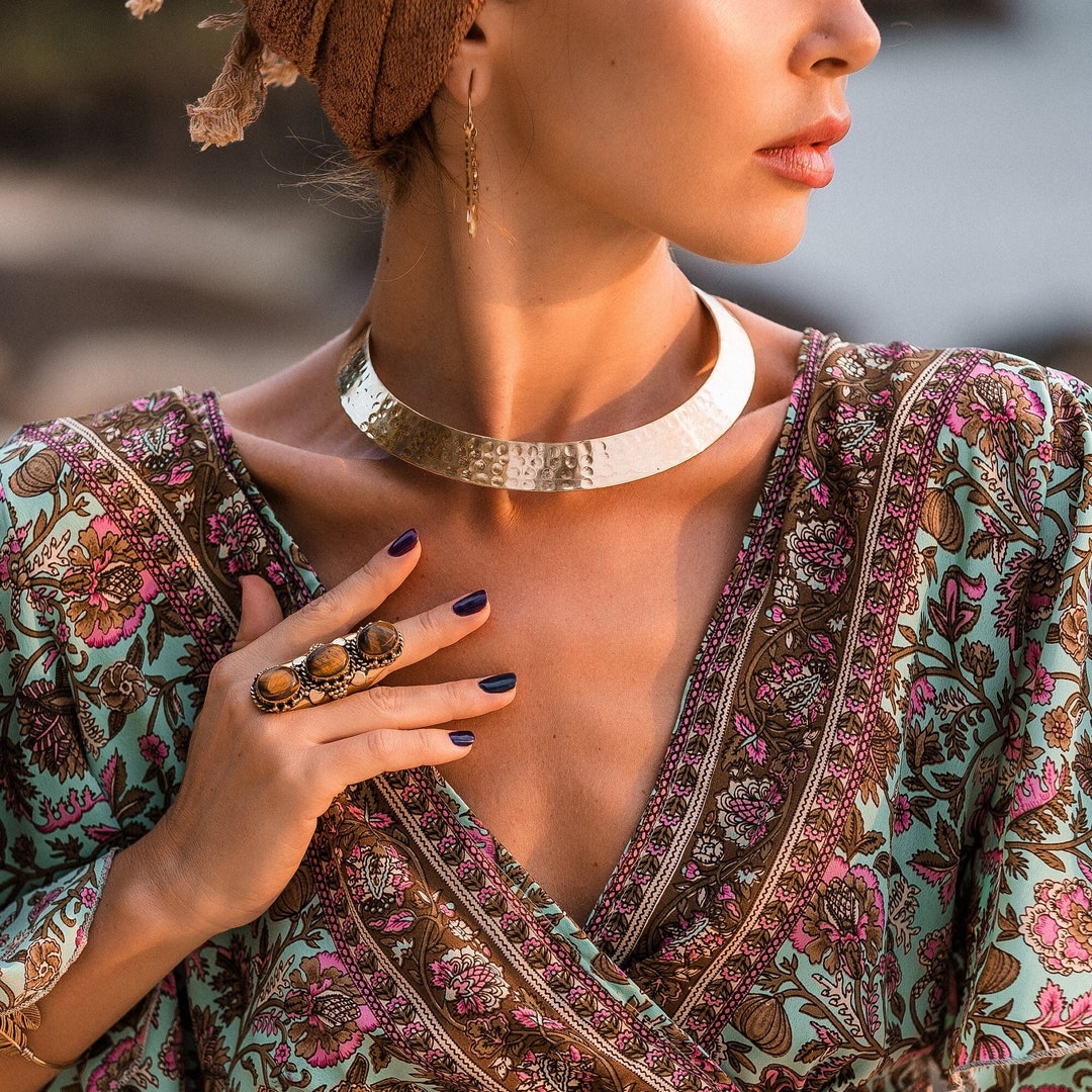 Brass Ethnic Choker Necklace || Hammered Torque Necklace || Rigid