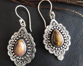 Silver Color Dangle Earrings with Semi Precious Stones || Natural Stones Victorian Earrings || Boho Jewelry