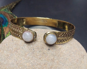Golden Adjustable Bracelet with Semi Precious Stone || Adjustable Face to Face Bracelet with Semi Fine Stone || Minimalist Bangle with Stone