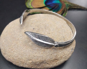 Adjustable Bangle Bracelet Leafs Patterns || Adjustable Ethnic Bracelet || Semi Open Leafs Bangle || Vegetable Pattern Wristband