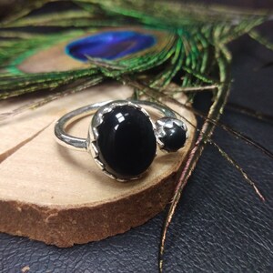 Minimaliste Adjustable Brass Ring with Gemstones