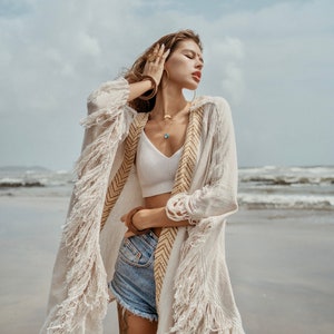 Bohemian Chic Kimono || Ethnic Print Kimono || Natural Material Kimono || One Size Kimono || Hemp Kimono in Off-White Beige