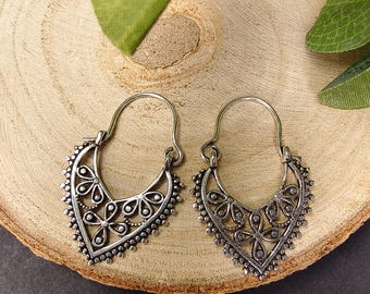Small Bohemian Drop Earrings Adorned With Floral Patterns || Mini Ethnic Filigree Silvered Hoop Earrings || Oriental Tiny Brass Earrings