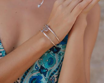 Minimaliste Serpentines Adjustable Cuff Bracelet || Greek Goddess Style Snake Bracelet || Gothic Mythology Brass Cuff