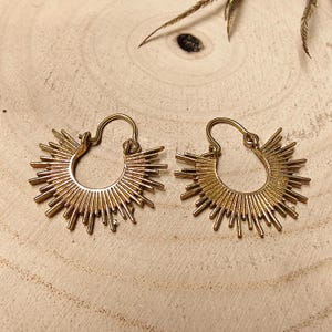 Small Sun  Inspired Brass Hoop Earrings || Ethnic Woman Spikes Hoop Earrings || Bohemian Serrated Earrings || Brass Light Weight Earrings