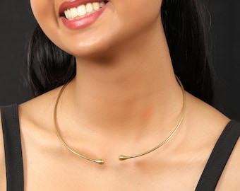 Minimalist Golden Torque Necklace | Brass Open Collar Choker | Modern Statement Neck Cuff | Sculptural Boho Necklace