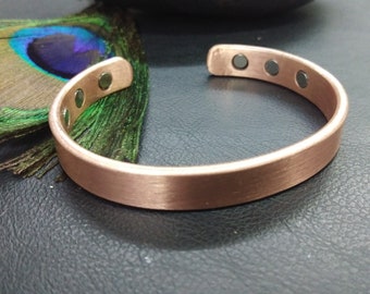 Pulsera de cobre con acabado mate // Brazalete magnético de cobre con imanes terapéuticos // Pulsera minimalista de cobre unisex