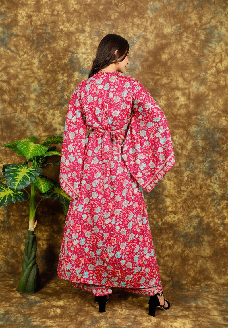 Kimono Rose Indien Bohème Kimono Long imprimé floral Kimono Fluide Coloré Kimono Taille Unique Magenta Robe Kimono Bohème image 8