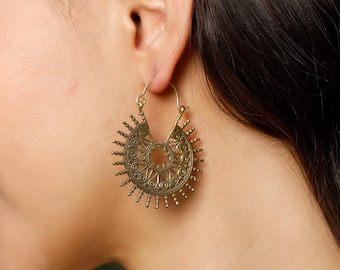 Tribal Hoop Earrings With Spike || Ornemantal Hoop Earrings Engraved With Spirals || Chiselled Creole Earrings || Oriental Earrings