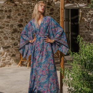 Bohemian Blue Kimono || Colorful Fluid Paisley Print Long Lounge Wear Vest || Free Size Pink Polyester Dressing Gown