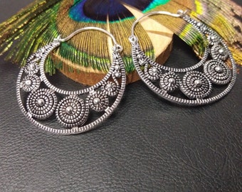 Silver Color Ethnic Earrings Decorated With Spiral Patterns || Bohemian Chic Women's Hoop Earrings