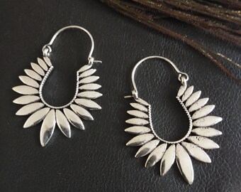 Palm Leaves Style Hoop Earrings || Serrated Ethnic Hoops || Ethnic and Tribal Jewelry in Brass